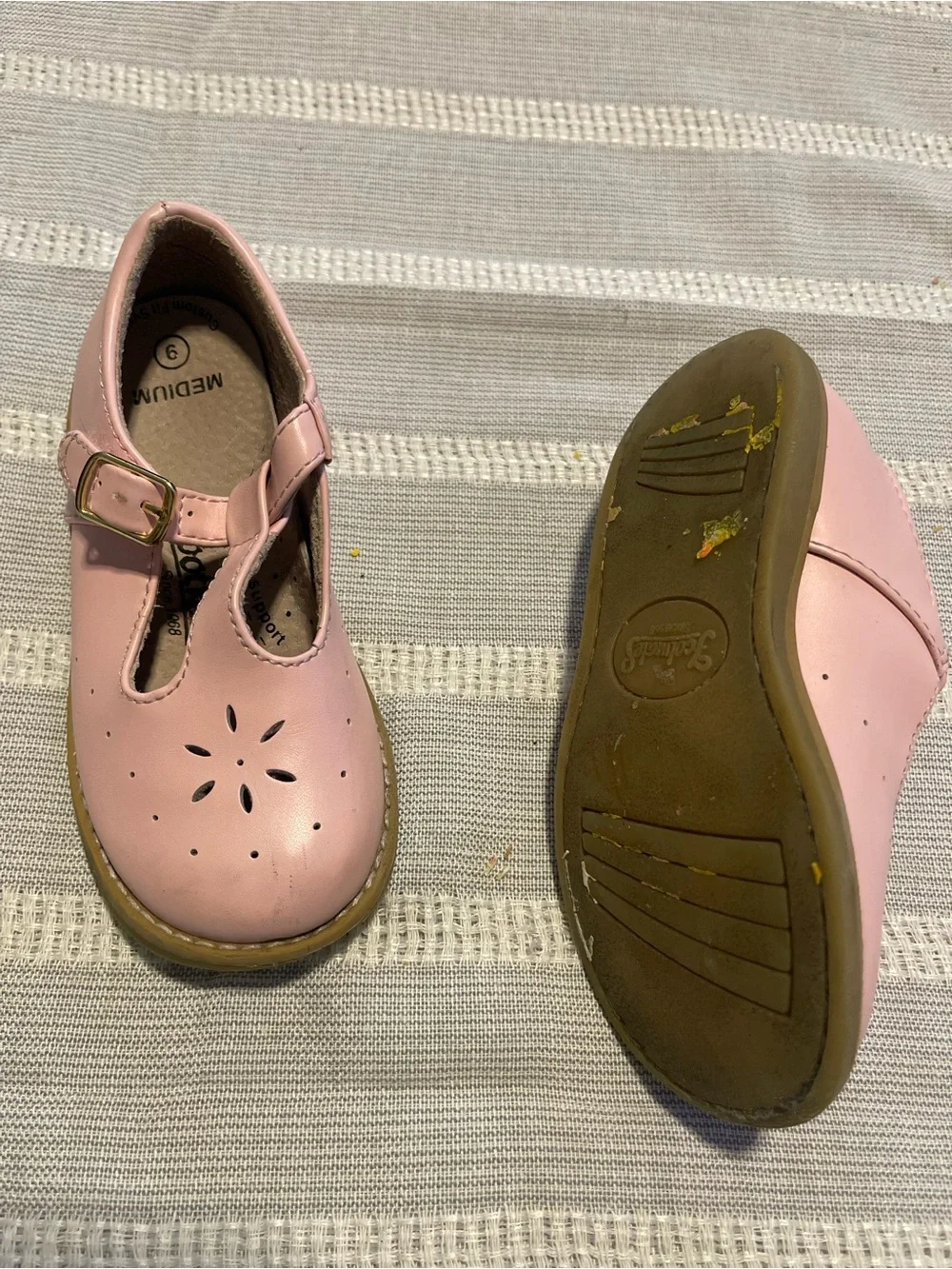 FootMates Pink Sherry Mary Jane Toddler sz9